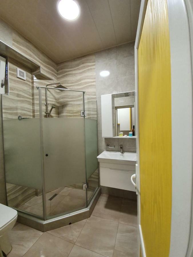Mtacminda Apartment Tbilisi Esterno foto